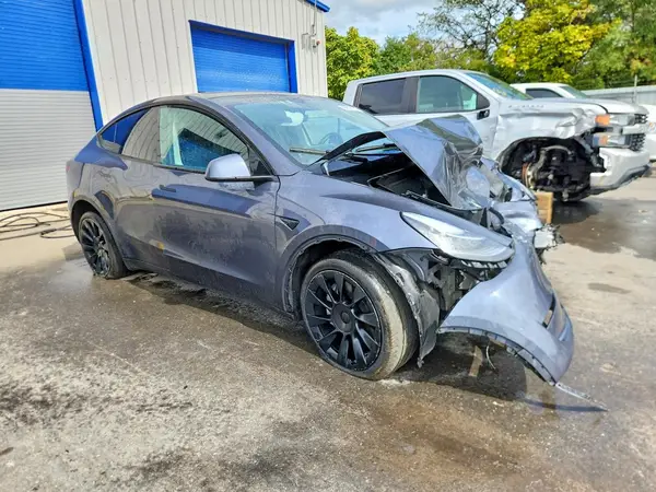 7SAYGDEE0PA110102 — 2023 Tesla Model Y, фото 4 с аукциона Copart 06.10.2026, Передняя часть