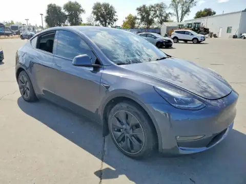 7SAYGDEDXPF977677 — 2023 Tesla Model Y, zdjęcie 4 z Copart, Przód