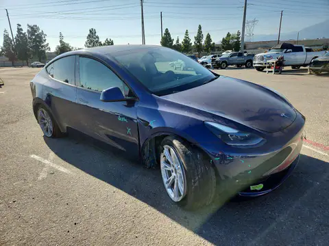7SAYGAEE7PF858699 — 2023 Tesla Model Y, фото 4 с аукциона Copart 29.09.2026, Передняя часть