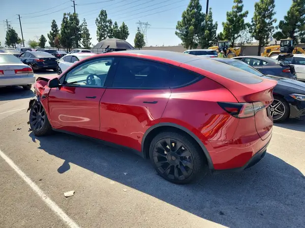 7SAYGDEE9PA076340 — 2023 Tesla Model Y, фото 2 з Copart, Передня частина