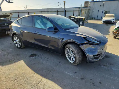 7SAYGDEE0PF927251 — 2023 Tesla Model Y, zdjęcie 4 z Copart 23.10.2026, Przód