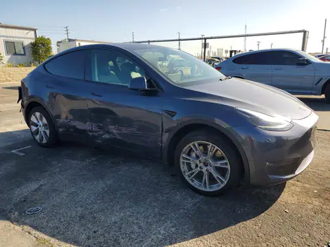 7SAYGDEF2PA048534 — 2023 Tesla Model Y, фото 4 з Copart 23.10.2026, Бокова частина