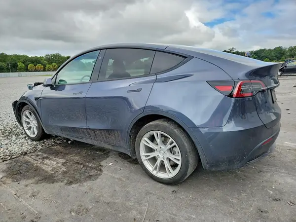 7SAYGDED5PF946367 — 2023 Tesla Model Y, фото 2 с аукциона Copart, Передняя часть