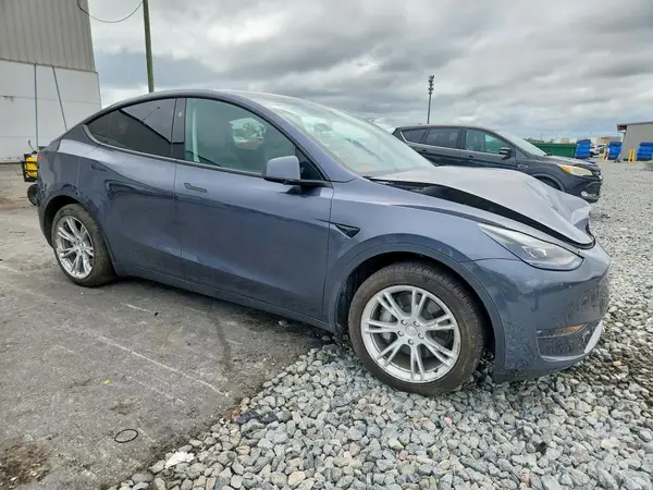 7SAYGDED5PF946367 — 2023 Tesla Model Y, фото 4 с аукциона Copart, Передняя часть