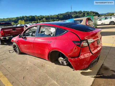7SAYGDEE0PF757571 — 2023 Tesla Model Y, foto 2 de Copart, Daños en todo el vehículo
