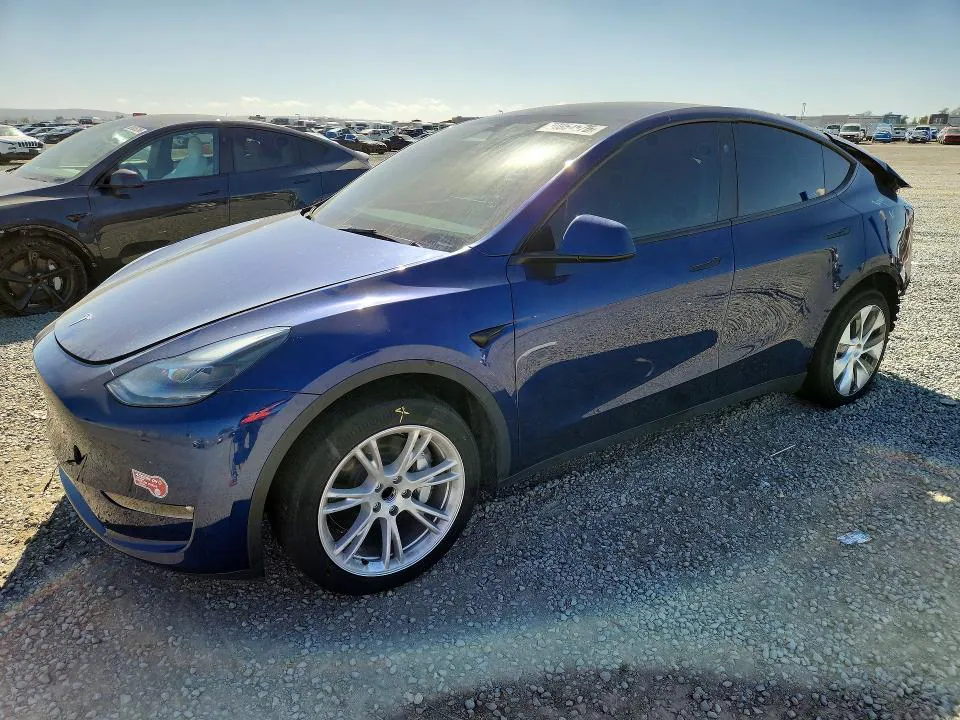 2023 Tesla Model Y VIN 7SAYGDED3PF947095 фото 1