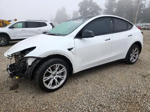 7SAYGDEE5PF816887 — 2023 Tesla Model Y, Przód (Front End), zdjęć przed naprawą