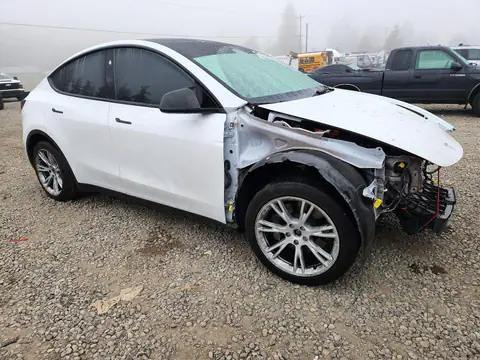 7SAYGDEE5PF816887 — 2023 Tesla Model Y, zdjęcie 4 z Copart 23.10.2026, Przód