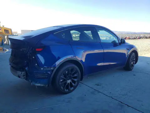 2023 TESLA MODEL Y VIN 7SAYGDEE8PF594586 фото 3