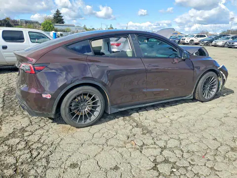 7SAYGDEE2PF683764 — 2023 Tesla Model Y, фото 3 с аукциона Copart 16.10.2026, Передняя часть
