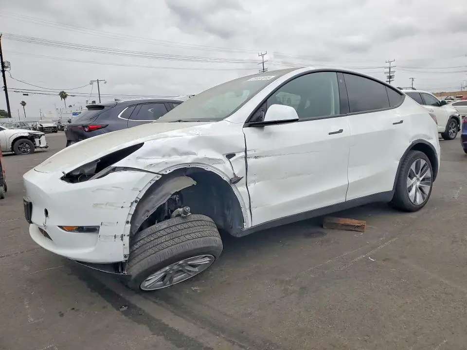 7SAYGDEE3PA075149 Tesla Model Y 2023 — повреждение Передняя часть, фото до ремонта