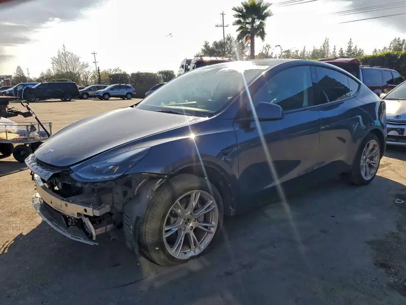 7SAYGDEE9PF922744 Tesla Model Y 2023 — повреждение Передняя часть, фото до ремонта