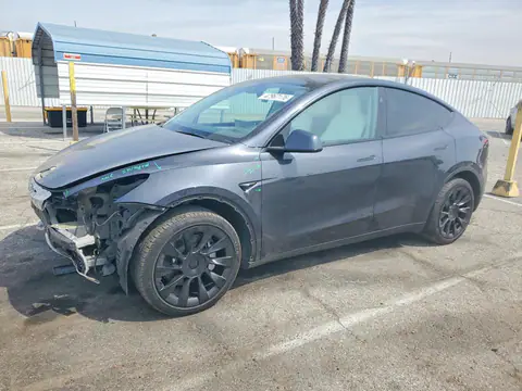 7SAYGDEE7RF001965 — 2024 Tesla Model Y, Parte delantera (Front End), fotos antes de reparar