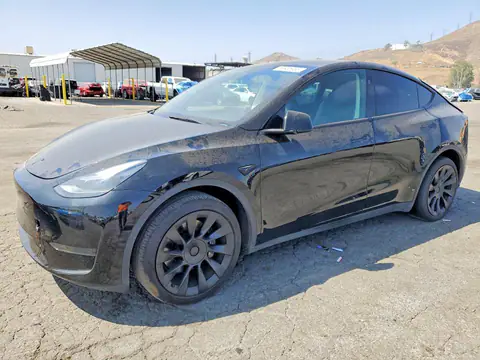 7SAYGDED1RF102734 — 2024 Tesla Model Y, Передняя часть (Front End), фото до ремонта