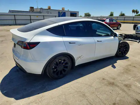 7SAYGAEE5RF041279 — 2024 Tesla Model Y, фото 3 с аукциона Copart 23.10.2026, ПЕРЕДНЯЯ ЧАСТЬ