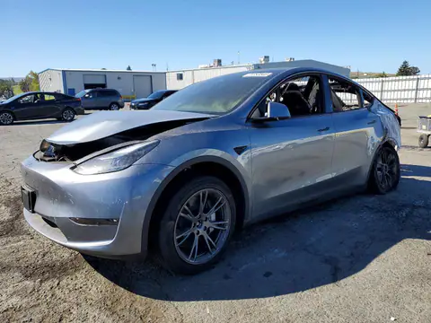 7SAYGDEE4RF125868 — 2024 Tesla Model Y, Пожар (Burn), фото до ремонта