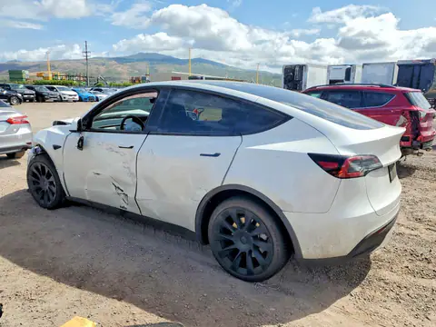 7SAYGDED0RF102563 — 2024 Tesla Model Y, ფოტო 2, Copart 19.10.2026, წინა ნაწილი