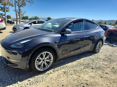 7SAYGDEE4RF013782 Tesla Model Y 2024 — uszkodzenie Przód, zdjęcie przed naprawą