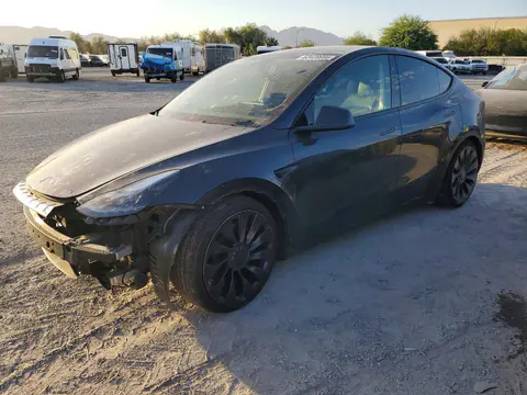 7SAYGDEF6RF177530 — 2024 Tesla Model Y, Передняя часть (Front End), фото до ремонта