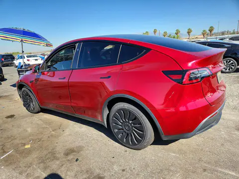 2024 Tesla Model Y VIN 7SAYGDEE5RA222736 фото 2