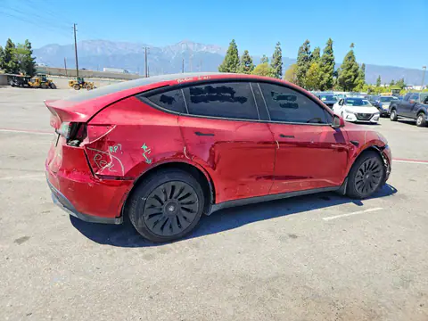 7SAYGDEE8RA259487 — 2024 Tesla Model Y, photo 3 from Copart 27.10.2026, Front end