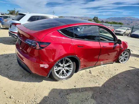 7SAYGDEE3RF003101 — 2024 Tesla Model Y, photo 3 from Copart 13.10.2026, Front end