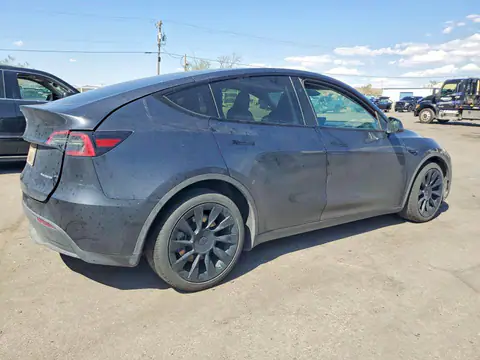 2024 TESLA MODEL Y VIN 7SAYGAEE2RF068004 фото 3