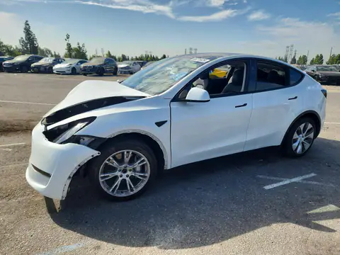 7SAYGAEE5RF059930 — 2024 Tesla Model Y, Передняя часть (Front End), фото до ремонта