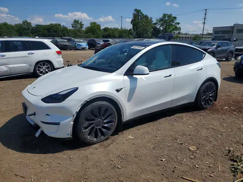 7SAYGDEF3RA299243 — 2024 Tesla Model Y, Передняя часть (Front End), фото до ремонта