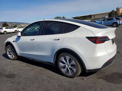 7SAYGDED0RF033308 — 2024 Tesla Model Y, zdjęcie 2 z Copart 13.10.2026, Przód