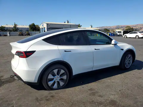 7SAYGDED0RF033308 — 2024 Tesla Model Y, zdjęcie 3 z Copart 13.10.2026, Przód