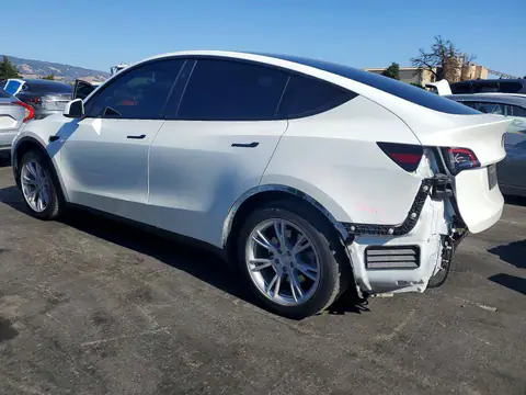 7SAYGDEE0RF066981 — 2024 Tesla Model Y, фото 2 с аукциона Copart 29.09.2026, Боковая часть