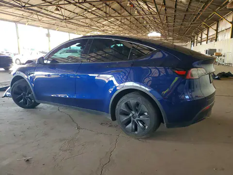 7SAYGDED7RF129033 — 2024 Tesla Model Y, фото 2 с аукциона Copart 28.09.2026, Передняя часть