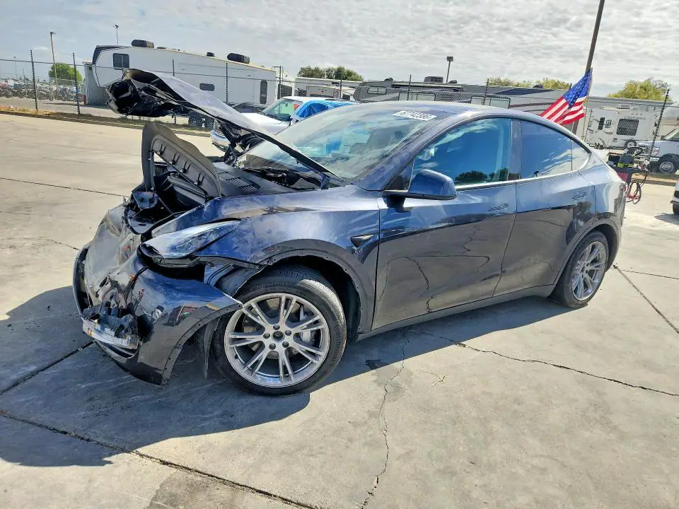7SAYGAEEXRF010965 Tesla Model Y 2024 — повреждение ПЕРЕДНЯЯ ЧАСТЬ, фото до ремонта