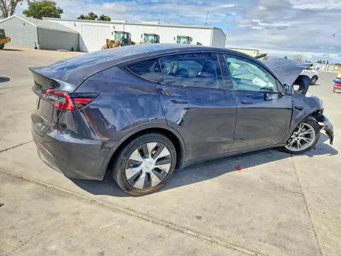 7SAYGAEEXRF010965 — 2024 Tesla Model Y, фото 3 с аукциона Copart 19.10.2026, ПЕРЕДНЯЯ ЧАСТЬ