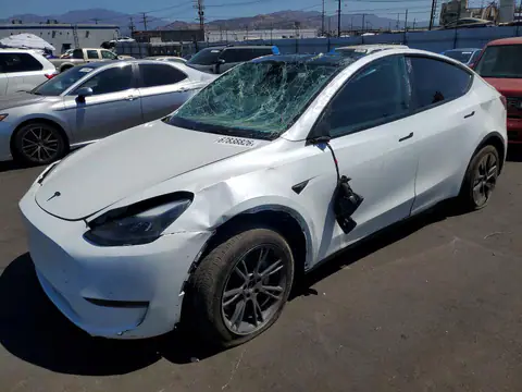 7SAYGDED5RF182703 — 2024 Tesla Model Y, გადაბრუნება (Rollover), ფოტოები შეკეთებამდე