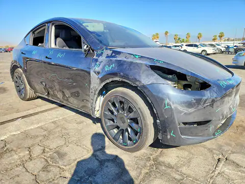 7SAYGDED4RF054422 — 2024 Tesla Model Y, фото 4 с аукциона Copart 28.09.2026, Передняя часть