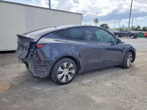 2024 TESLA MODEL Y VIN 7SAYGDED8RF016305 фото 3