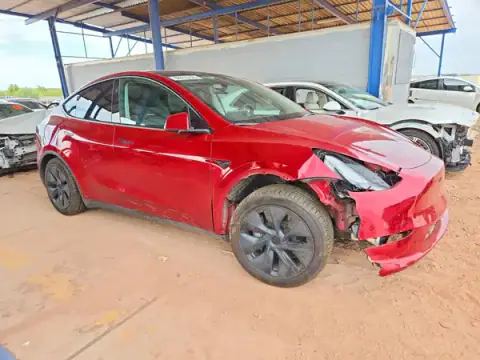 7SAYGDED9RF192392 — 2024 Tesla Model Y, ფოტო 4, Copart, წინა ნაწილი