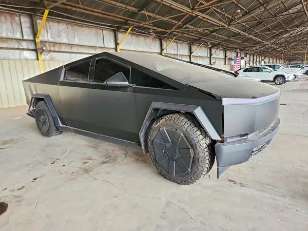 7G2CEHED4RA010192 — 2024 Tesla Model Y, фото 4 с аукциона Copart, Задняя часть