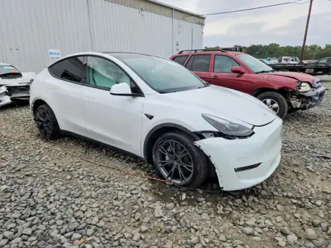 7SAYGDEEXRF170331 — 2024 Tesla Model Y, ფოტო 4, Copart, გვერდითი ნაწილი