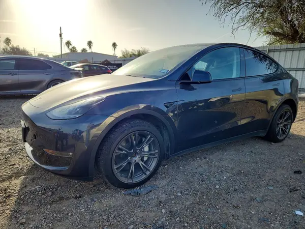 7SAYGDEE9RF177206 Tesla Model Y 2024 — повреждение Боковая часть, фото до ремонта