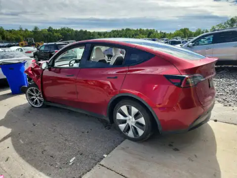 7SAYGAEE3RF990362 — 2024 Tesla Model Y, zdjęcie 2 z Copart 21.10.2026, Przód