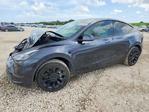 7SAYGDEE5RA218511 Tesla Model Y 2024 — повреждение Передняя часть, фото до ремонта