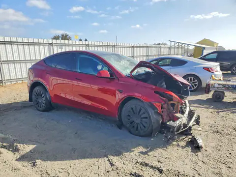 2024 Tesla Model Y VIN 7SAYGDEEXRF983555 фото 4