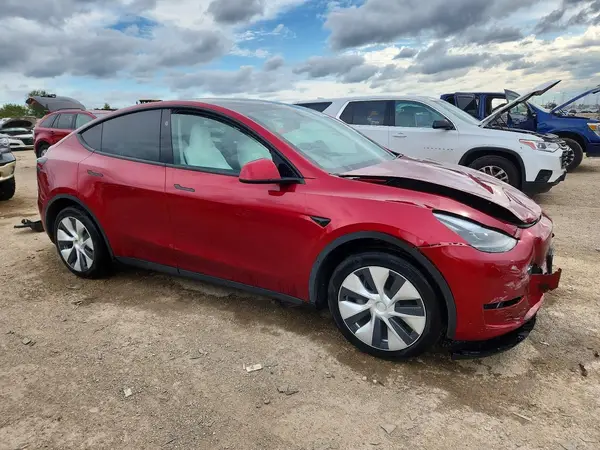 7SAYGAEE4RF067176 — 2024 Tesla Model Y, фото 4 з Copart, Передня частина