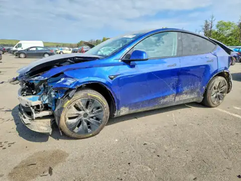 7SAYGDED0RF210178 Tesla Model Y 2024 — Front end damage, before-repair photo