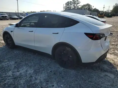 7SAYGDEE1RA274834 — 2024 Tesla Model Y, фото 2 з Copart, Передня частина