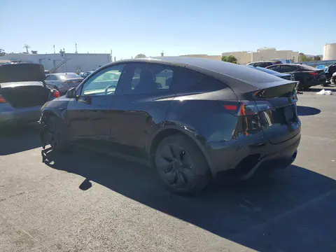 2024 Tesla Model Y VIN 7SAYGDED8RF123452 фото 2