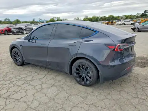 7SAYGAEEXRF027605 — 2024 Tesla Model Y, фото 2 с аукциона Copart, ПЕРЕДНЯЯ ЧАСТЬ